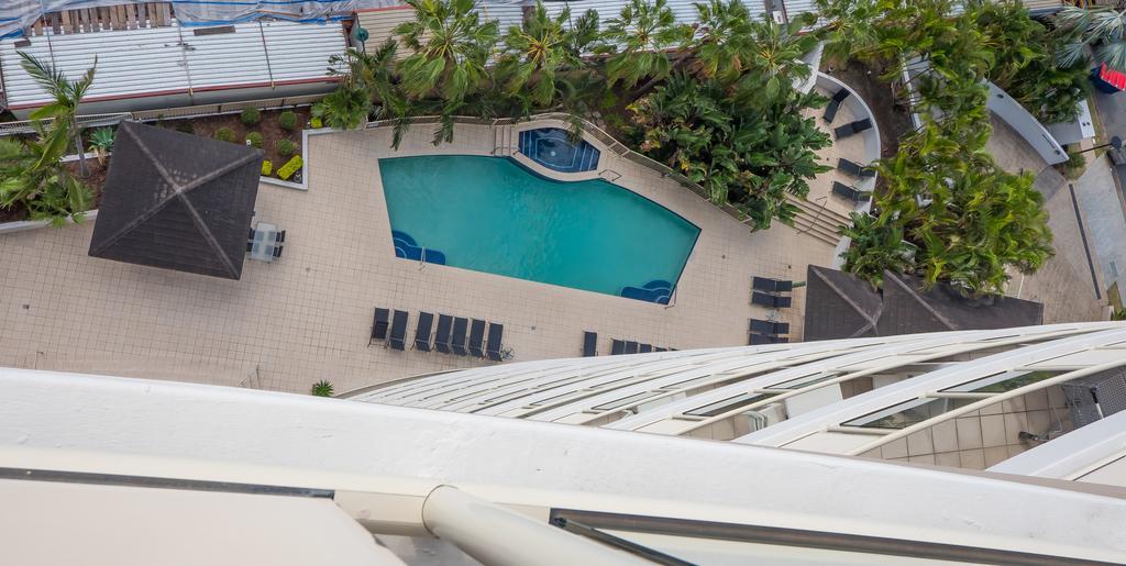 Broadbeach Savannah Resort Екстериор снимка